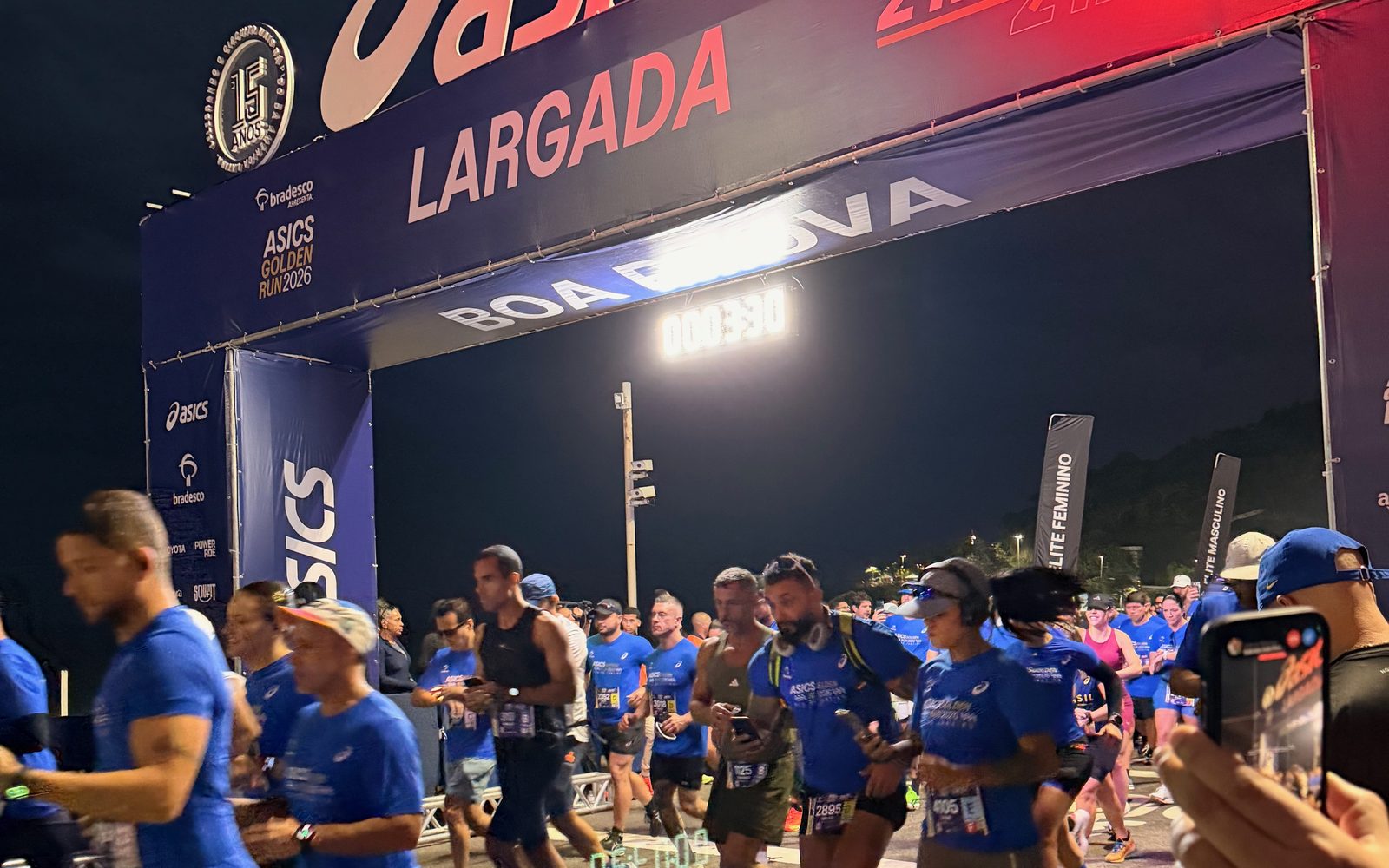 Sonorização, distribuição elétrica e geradores para corrida de rua — largada da ASICS Golden Run no Rio de Janeiro